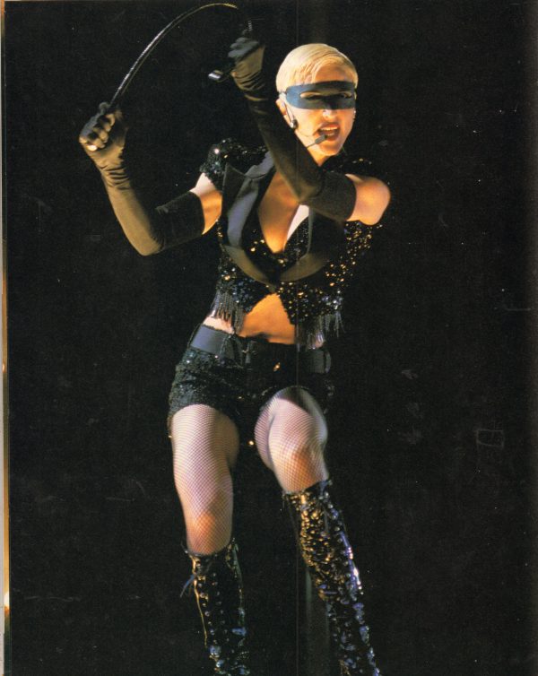 Madonna - The Girlie Show Coffee Table Book - Inside